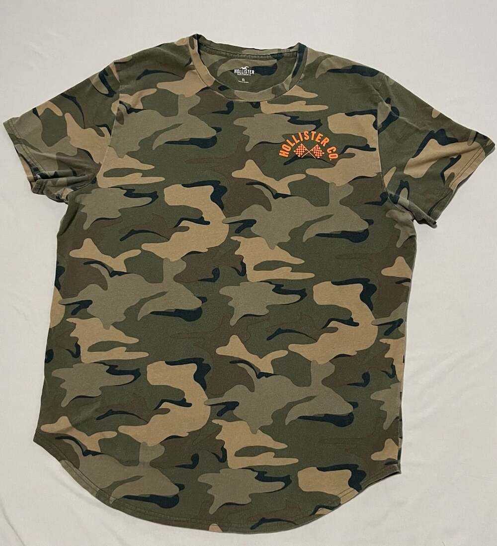 Hollister Camo Graphic T-Shirt Size XL Green Orange Logo